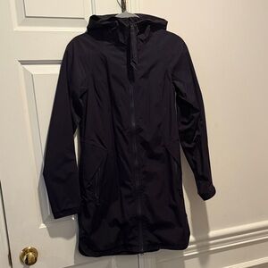 Lululemon Women’s light weight rain coat 
Dark purple 
Size 4